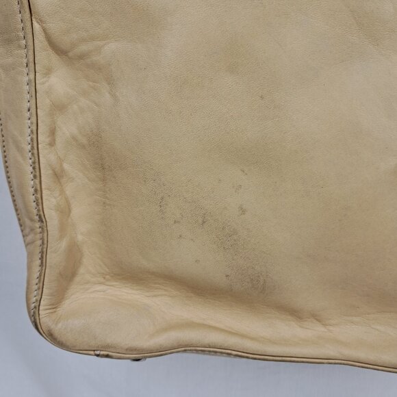 Perlina New York Soft Buttercup Yellow Messenger Purse Shoulder Bag - Picture 5 of 16